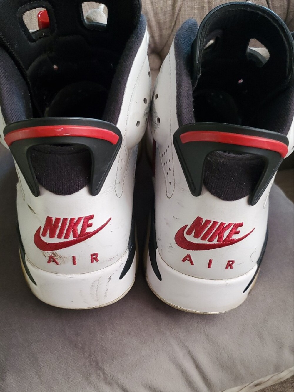 Nike Air Jordan Carmine Retro OG   Midi Red White  Sneaker Size 10 - Picture 4 of 16
